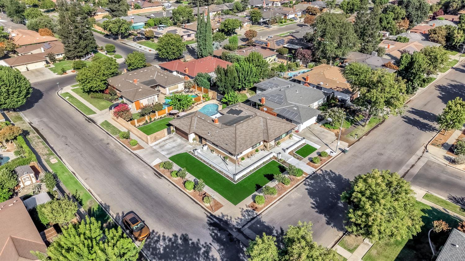 6615 N Harrison Ave, Fresno, CA 93711