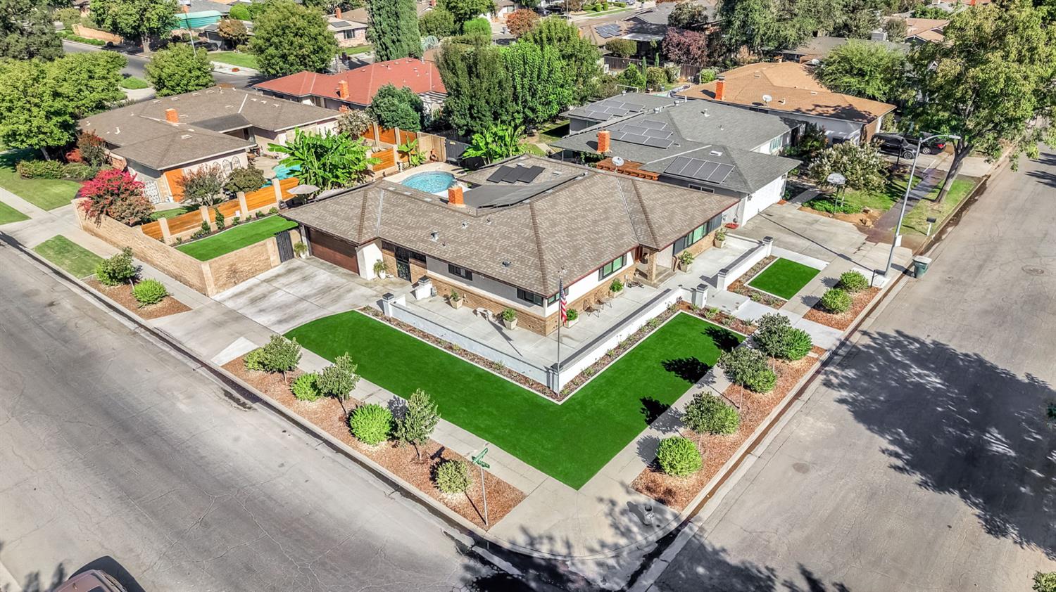 6615 N Harrison Ave, Fresno, CA 93711