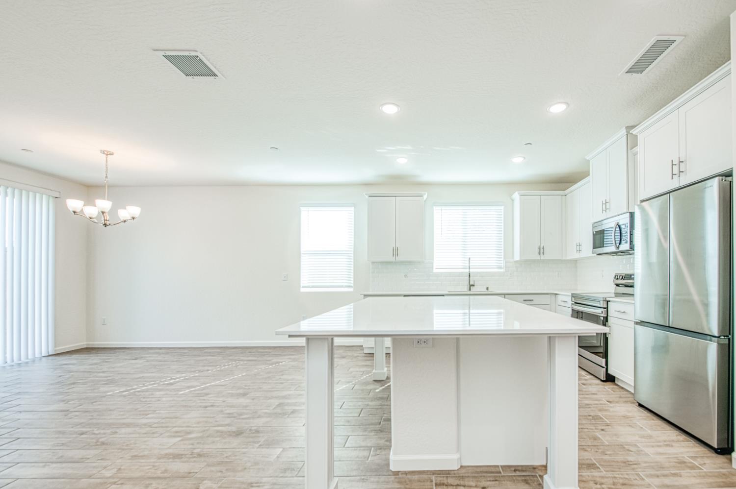 1165 Significant Way W, Madera, CA 93636