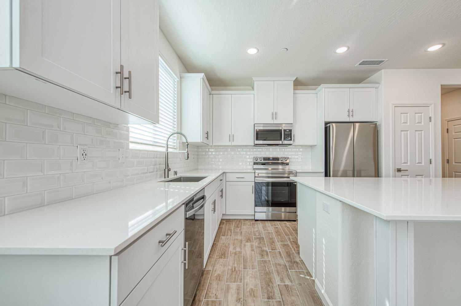 1165 Significant Way W, Madera, CA 93636