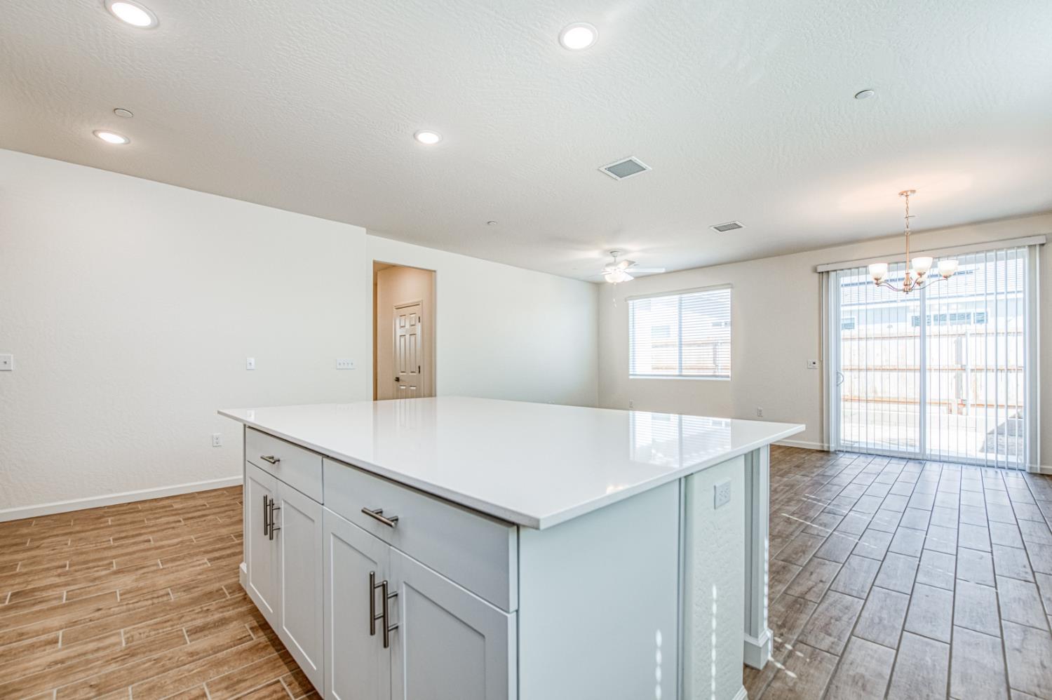 1165 Significant Way W, Madera, CA 93636
