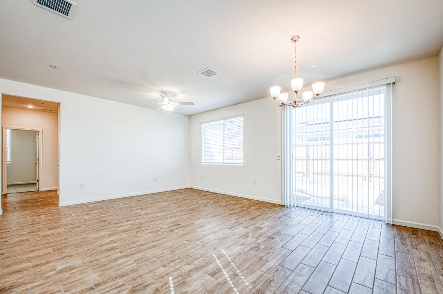 1165 Significant Way W, Madera, CA 93636