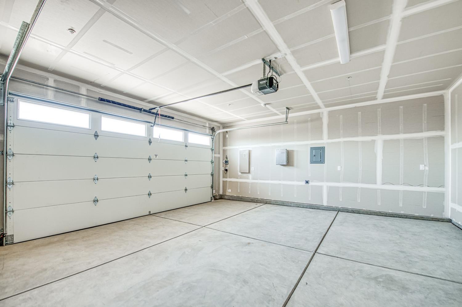 1165 Significant Way W, Madera, CA 93636