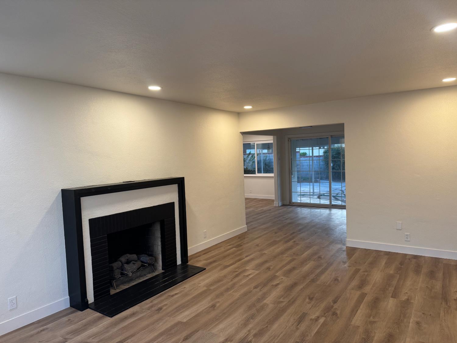 2019 Norris Dr E, Fresno, CA 93703