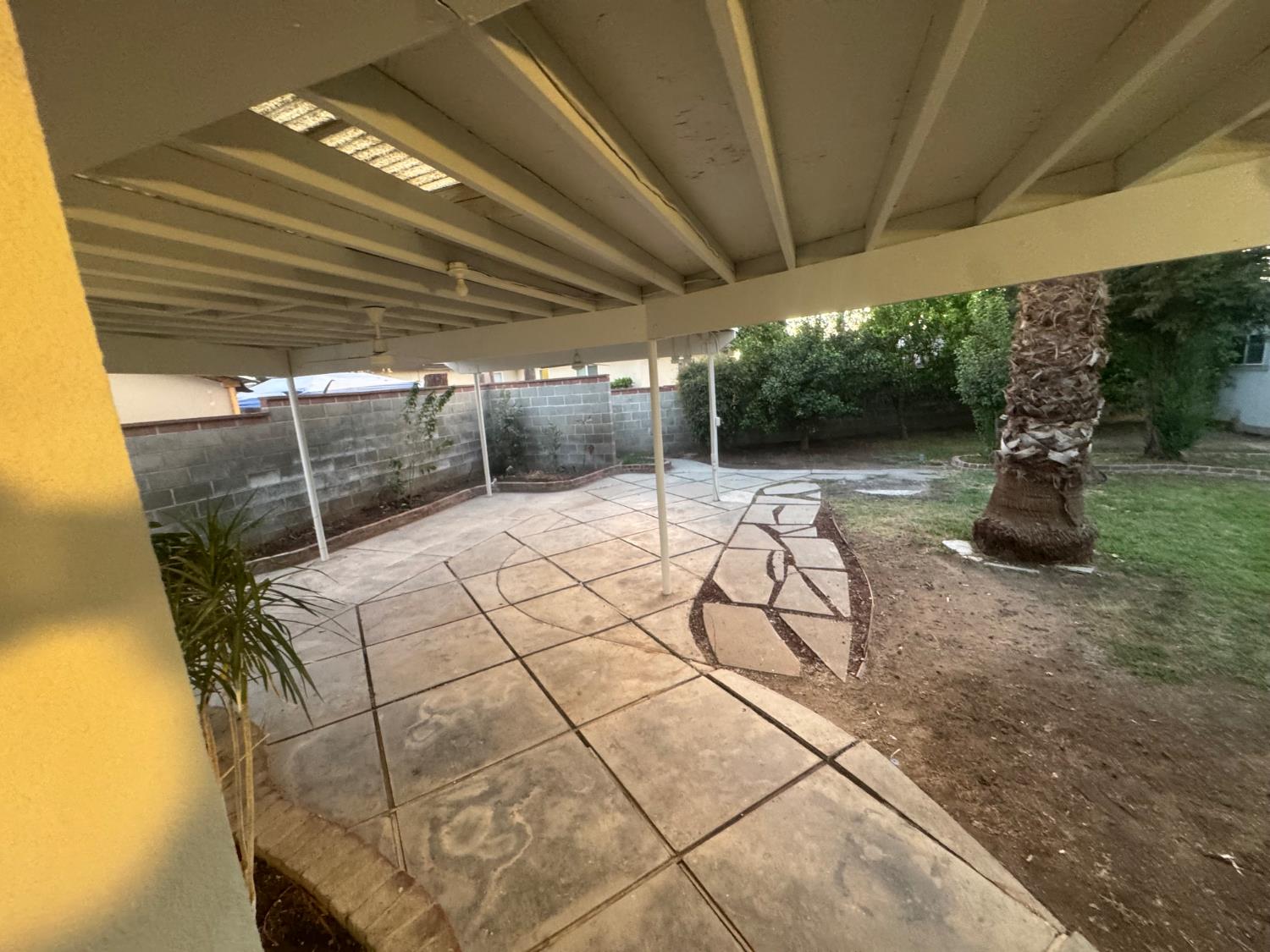 2019 Norris Dr E, Fresno, CA 93703