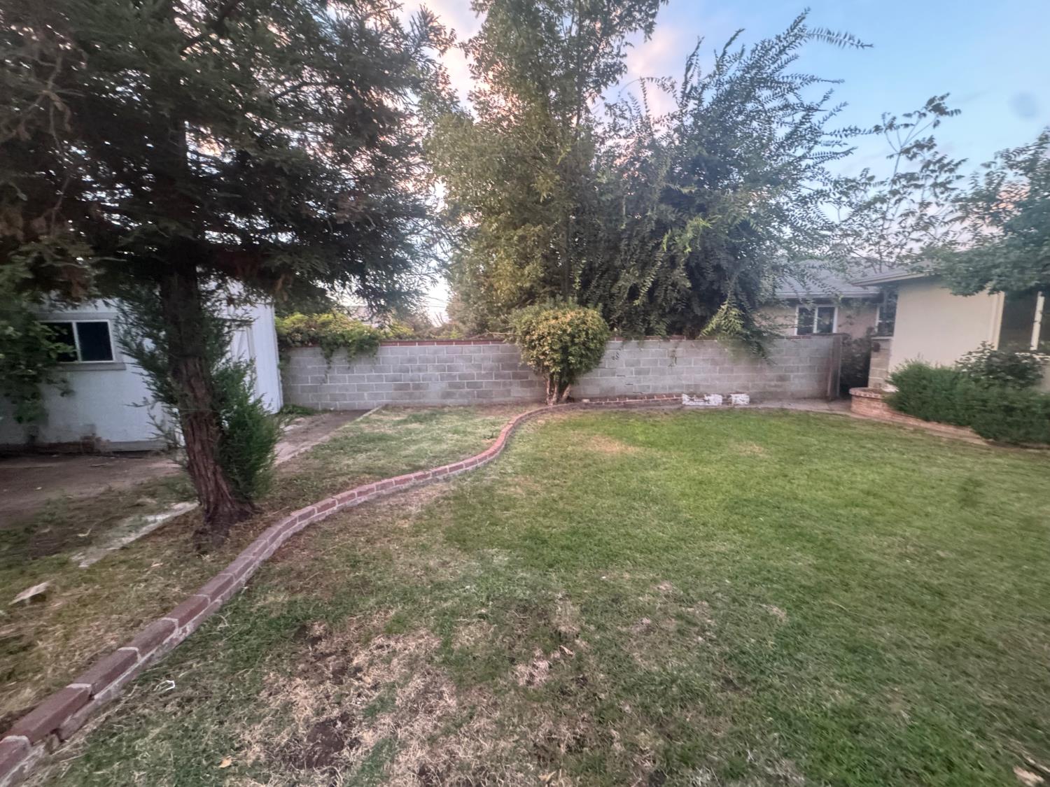 2019 Norris Dr E, Fresno, CA 93703
