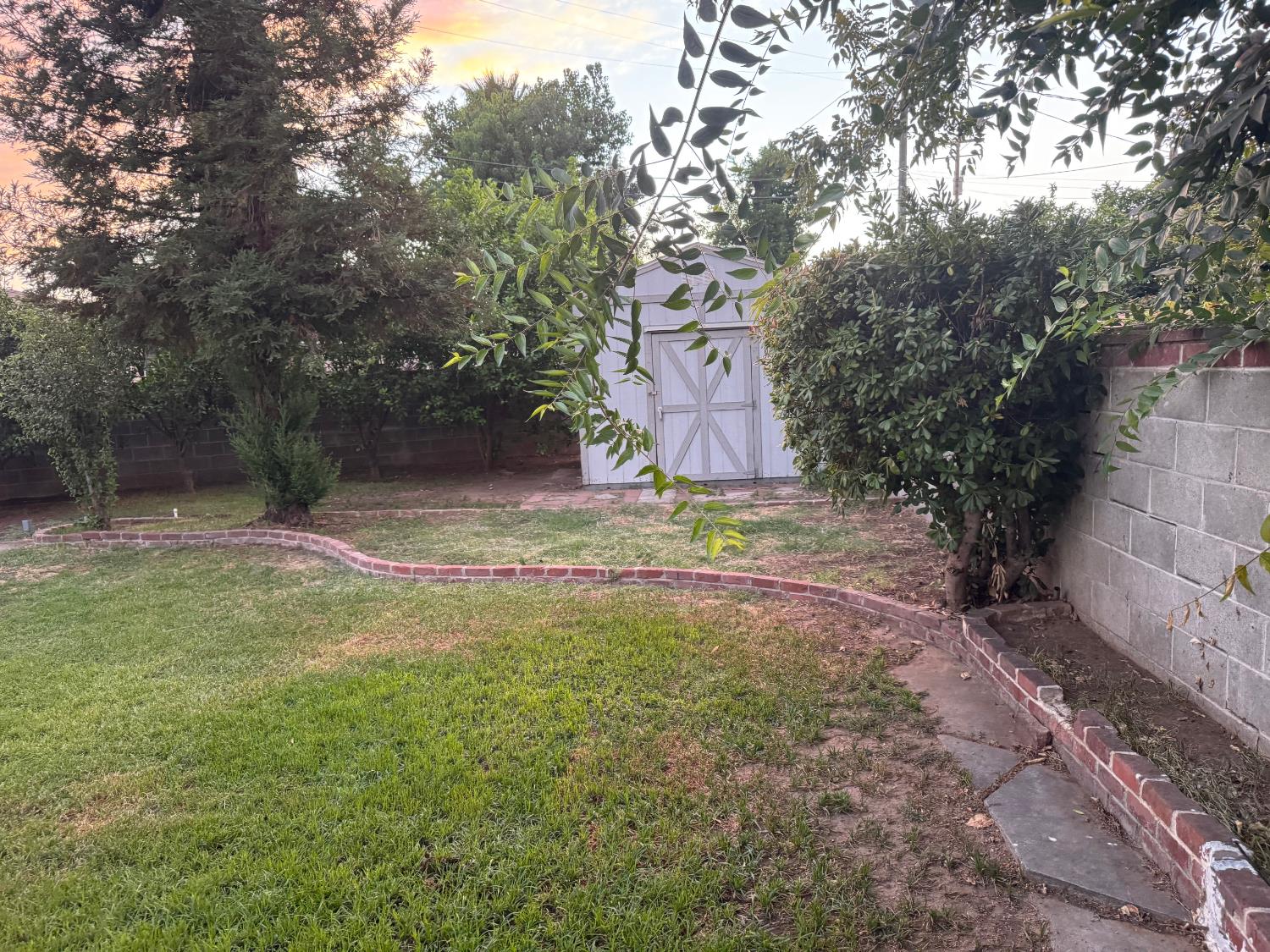 2019 Norris Dr E, Fresno, CA 93703