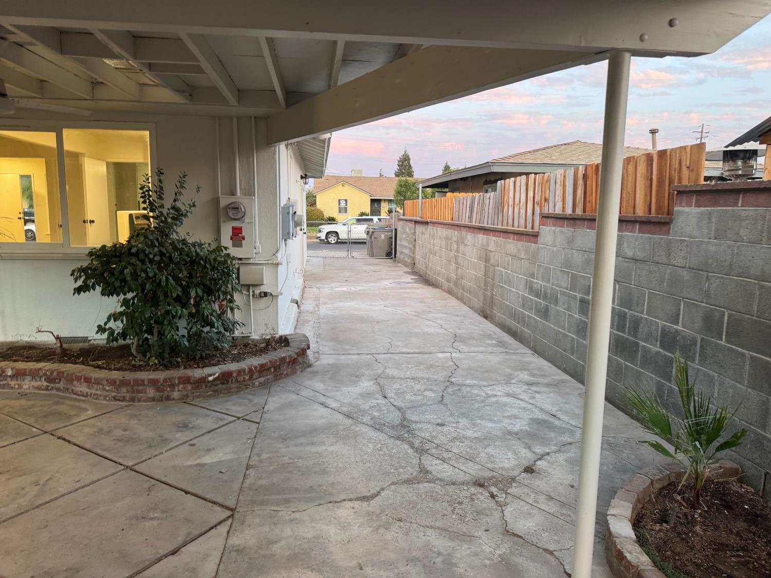 2019 Norris Dr E, Fresno, CA 93703