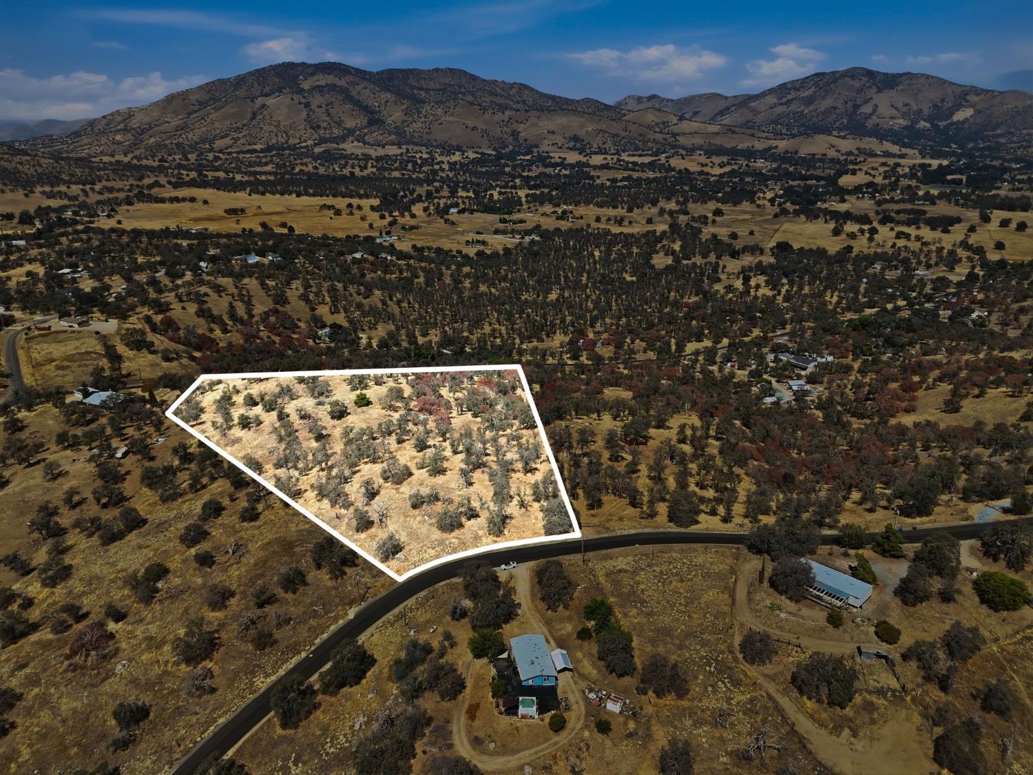 0 0 Fawn Lane, Yokuts Valley, CA 93675