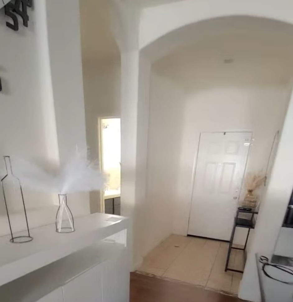976 Heather Ave, Dinuba, CA 93618