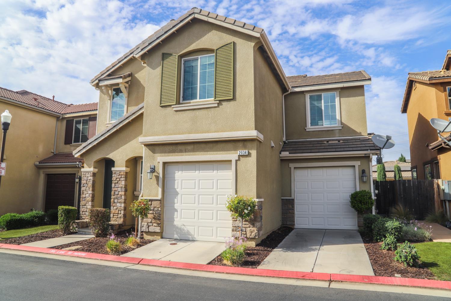 2034 E Christensen Dr, Fresno, CA 93730