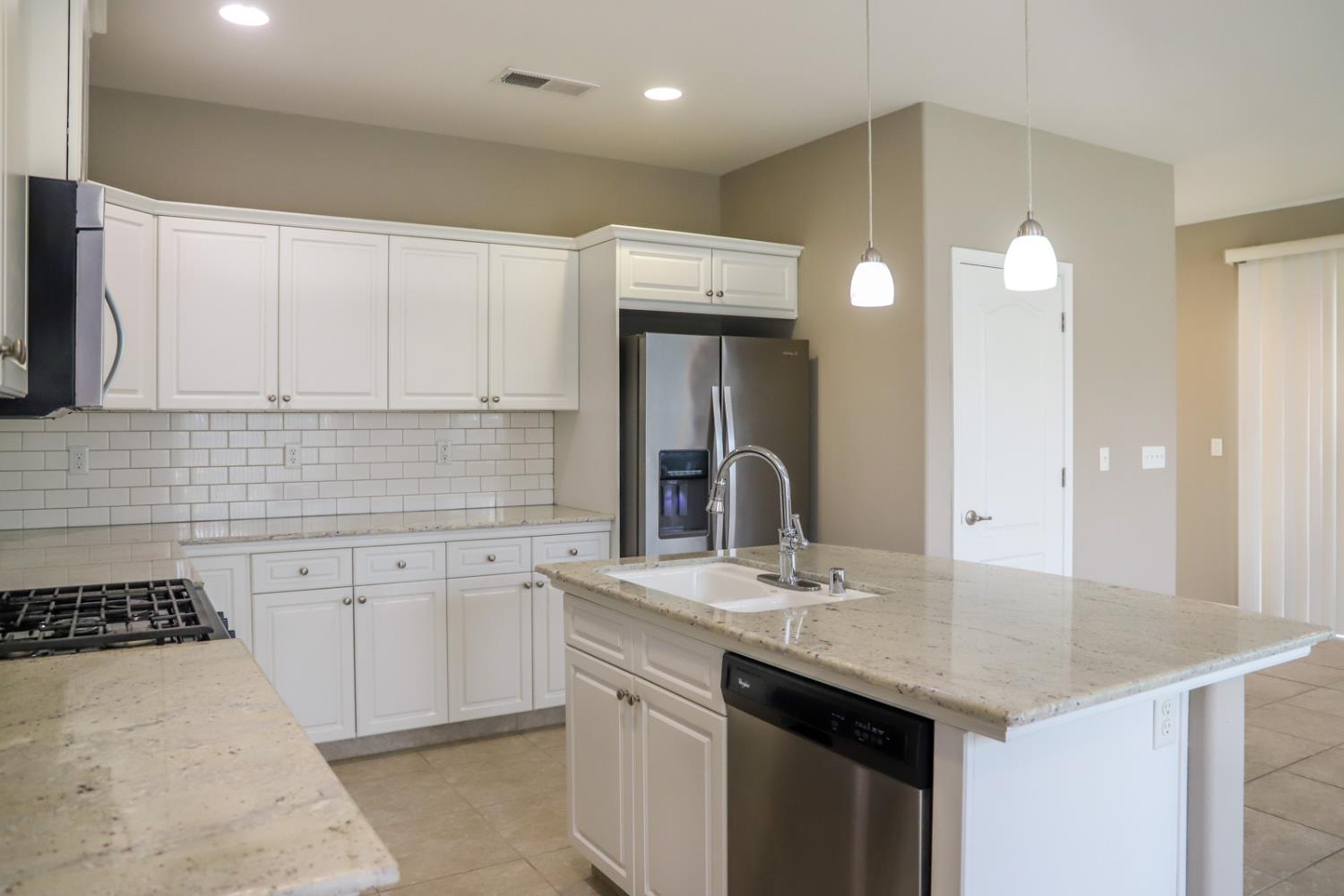 2034 E Christensen Dr, Fresno, CA 93730