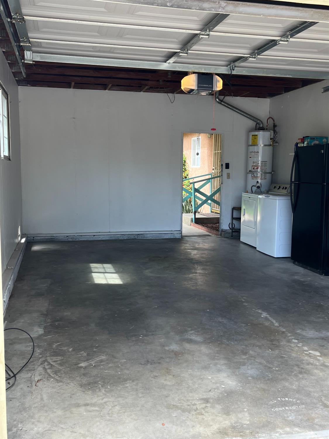1291 Hume Dr, Sanger, CA 93657