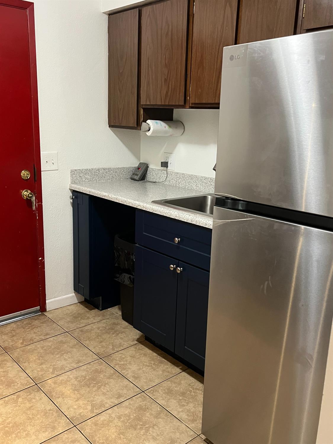 1291 Hume Dr, Sanger, CA 93657