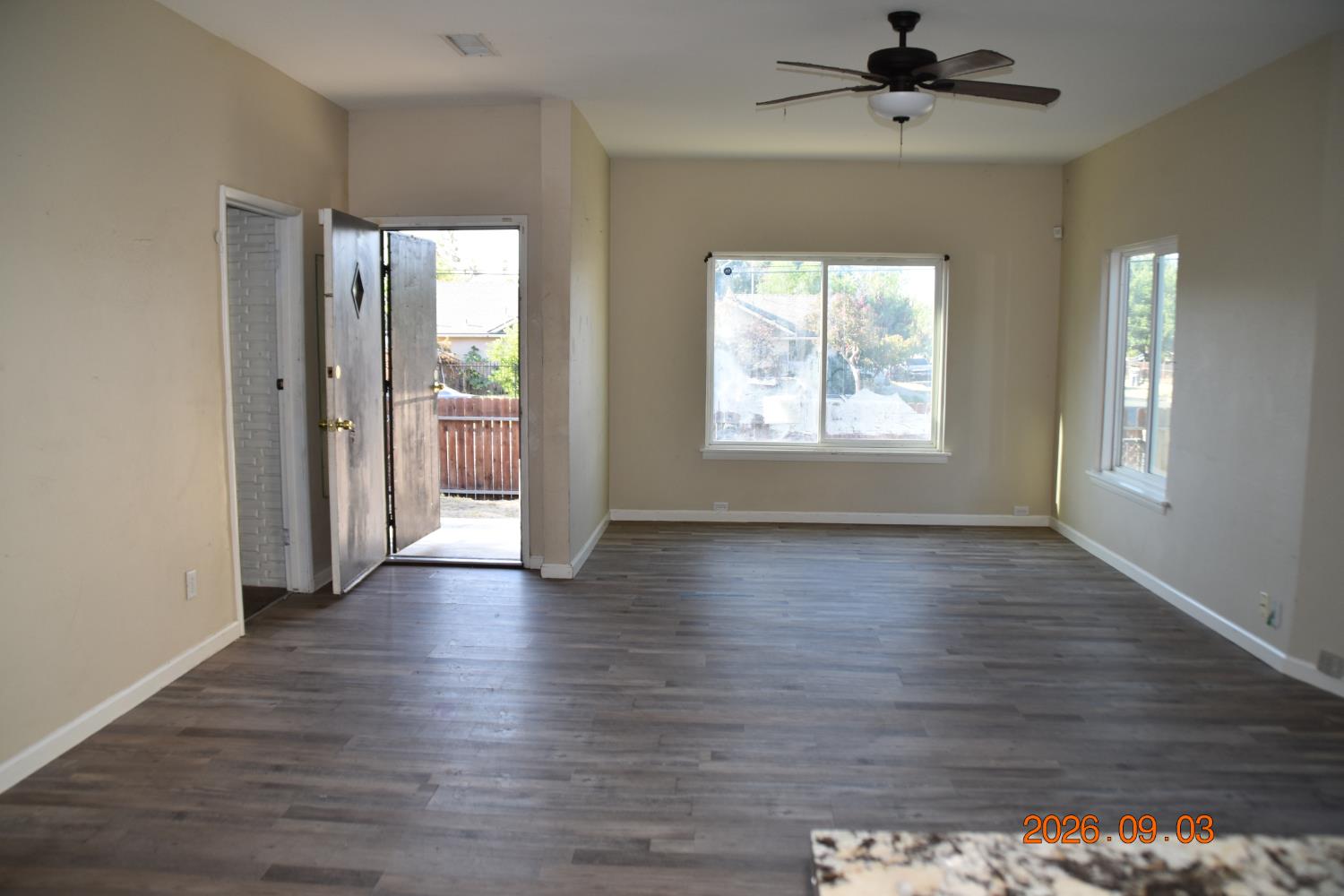 2607 E Mckenzie Ave, Fresno, CA 93701