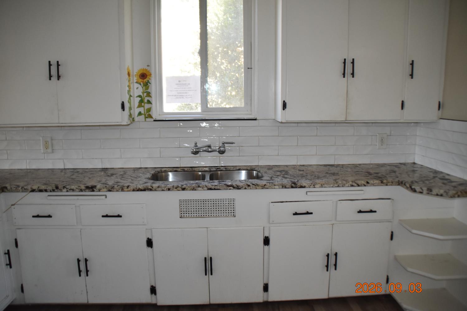 2607 E Mckenzie Ave, Fresno, CA 93701