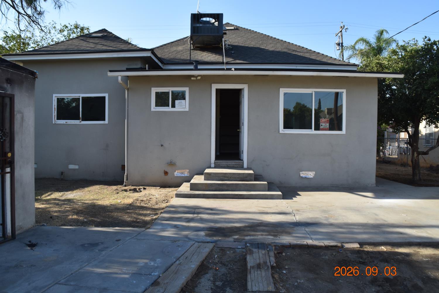 2607 E Mckenzie Ave, Fresno, CA 93701