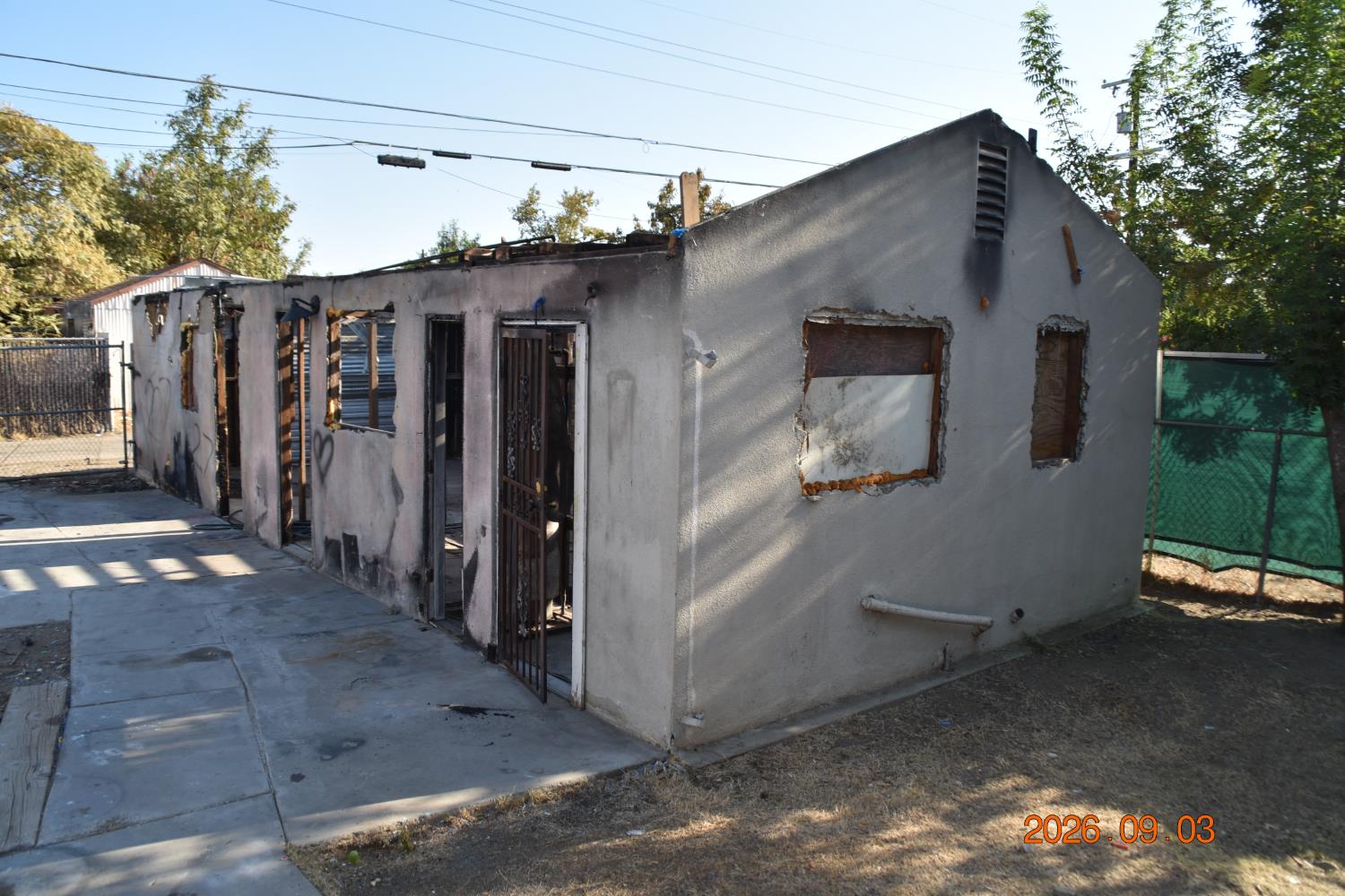2607 E Mckenzie Ave, Fresno, CA 93701