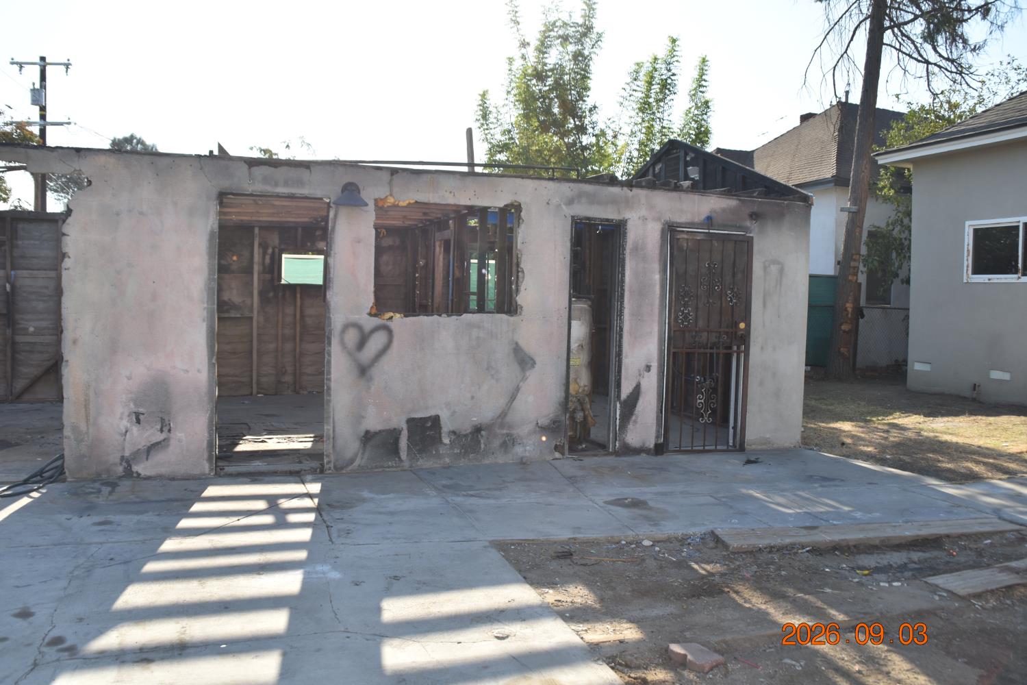 2607 E Mckenzie Ave, Fresno, CA 93701