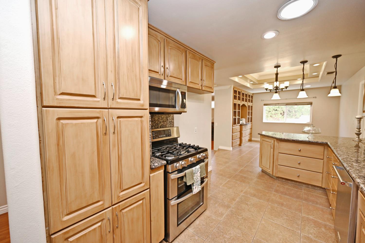 4863 E Pico Ave, Fresno, CA 93726