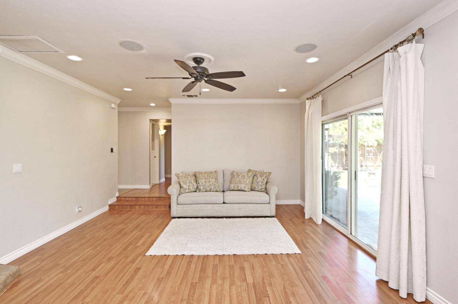 4863 E Pico Ave, Fresno, CA 93726