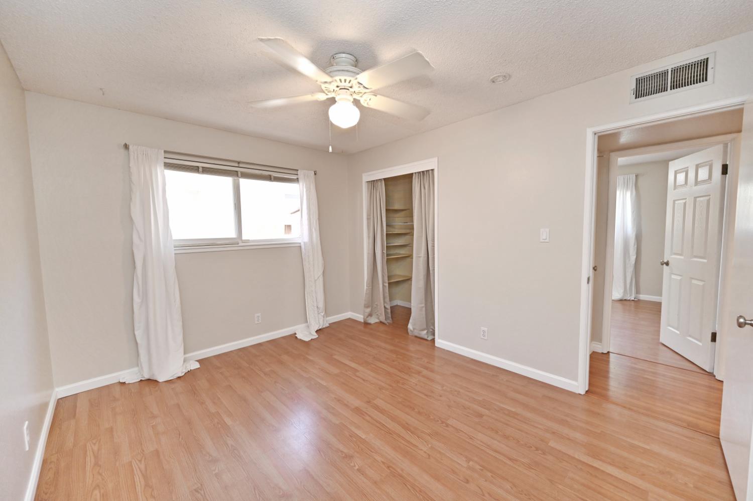 4863 E Pico Ave, Fresno, CA 93726