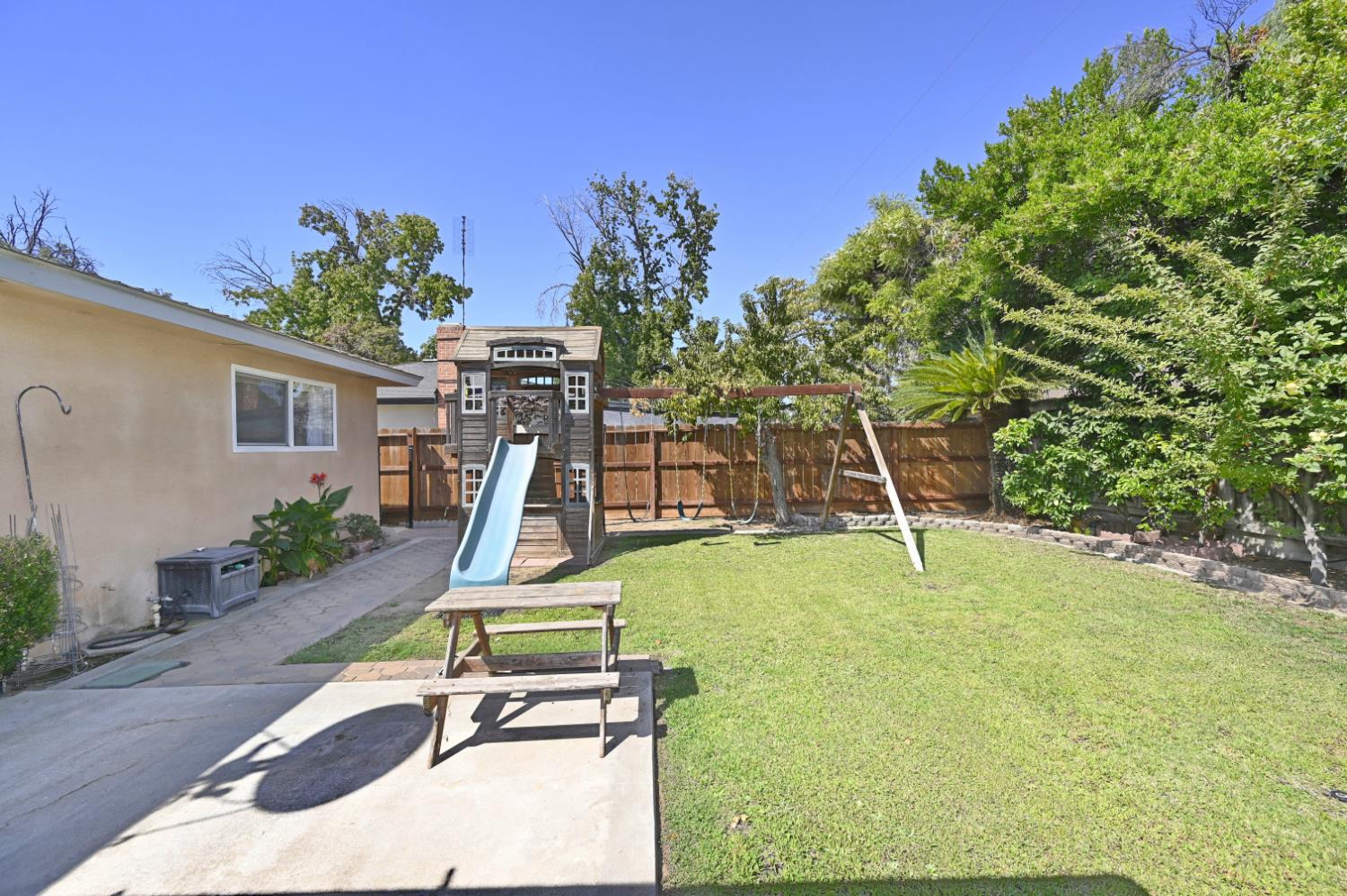 4863 E Pico Ave, Fresno, CA 93726