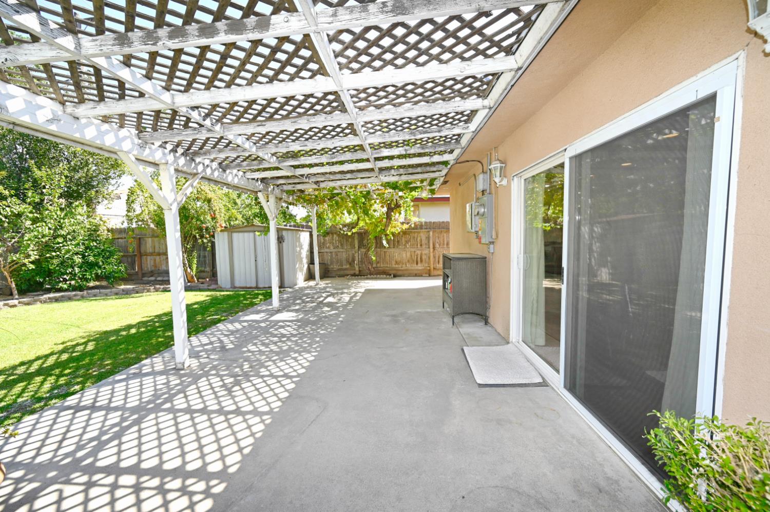 4863 E Pico Ave, Fresno, CA 93726