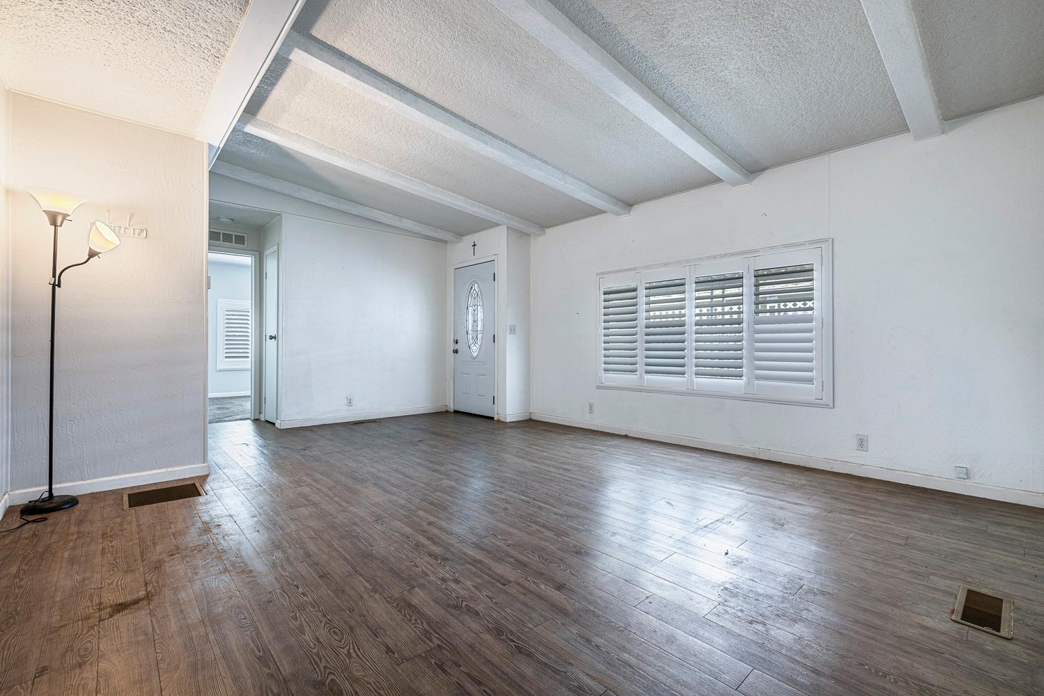 2706 W Ashlan Ave #236, Fresno, CA 93705