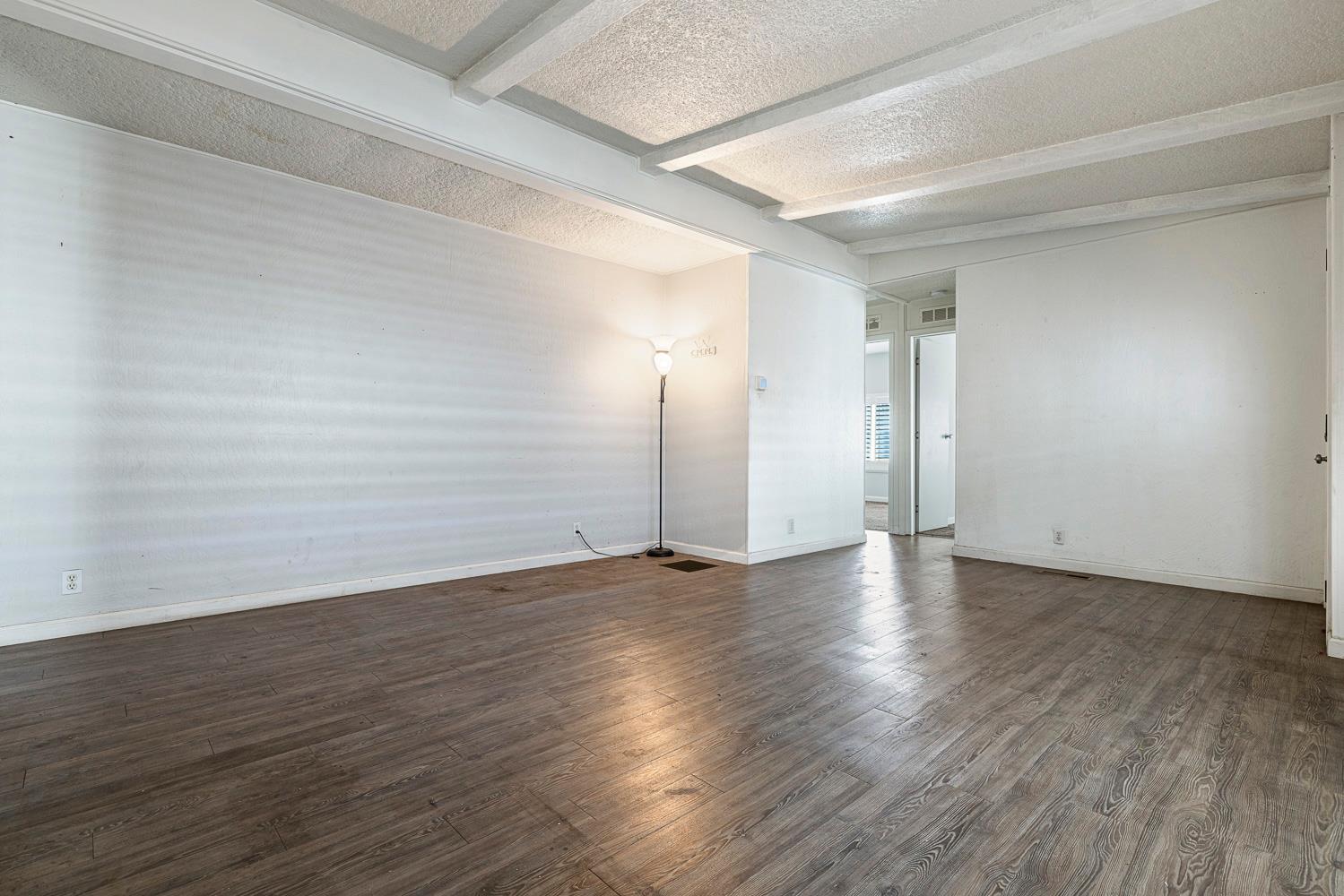 2706 W Ashlan Ave #236, Fresno, CA 93705