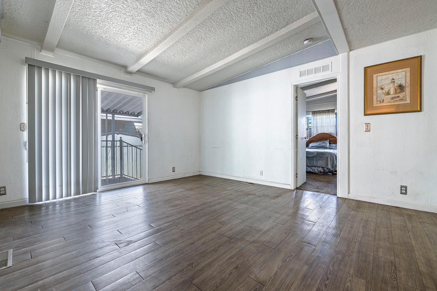 2706 W Ashlan Ave #236, Fresno, CA 93705