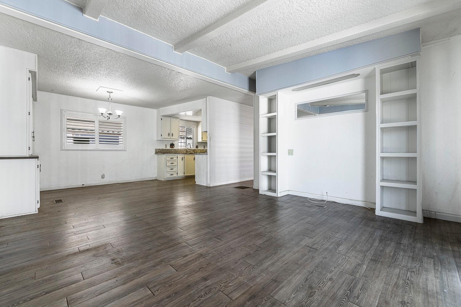 2706 W Ashlan Ave #236, Fresno, CA 93705