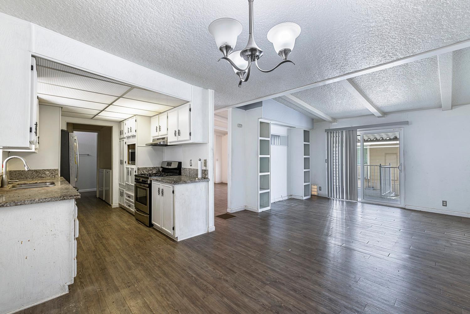 2706 W Ashlan Ave #236, Fresno, CA 93705