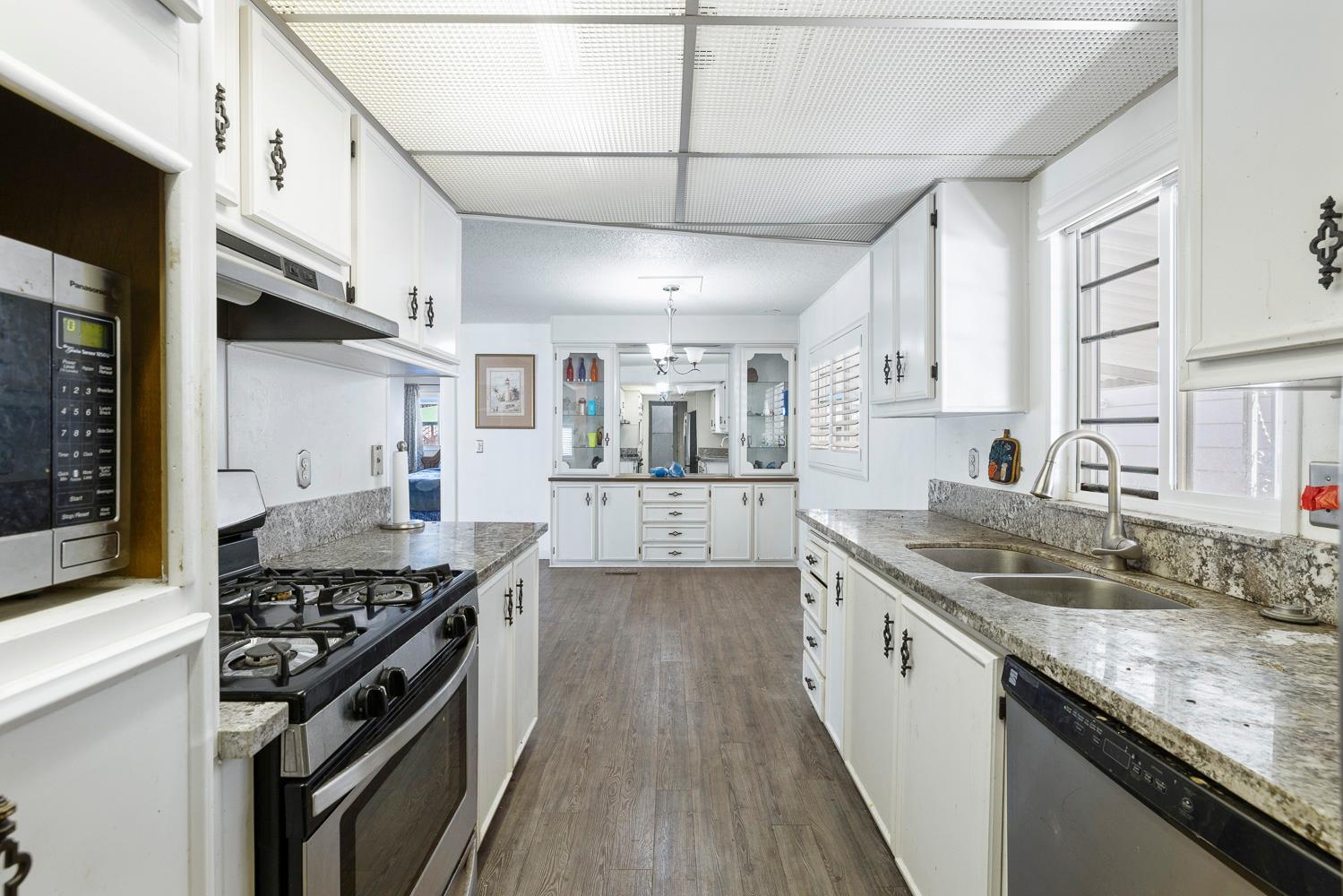2706 W Ashlan Ave #236, Fresno, CA 93705