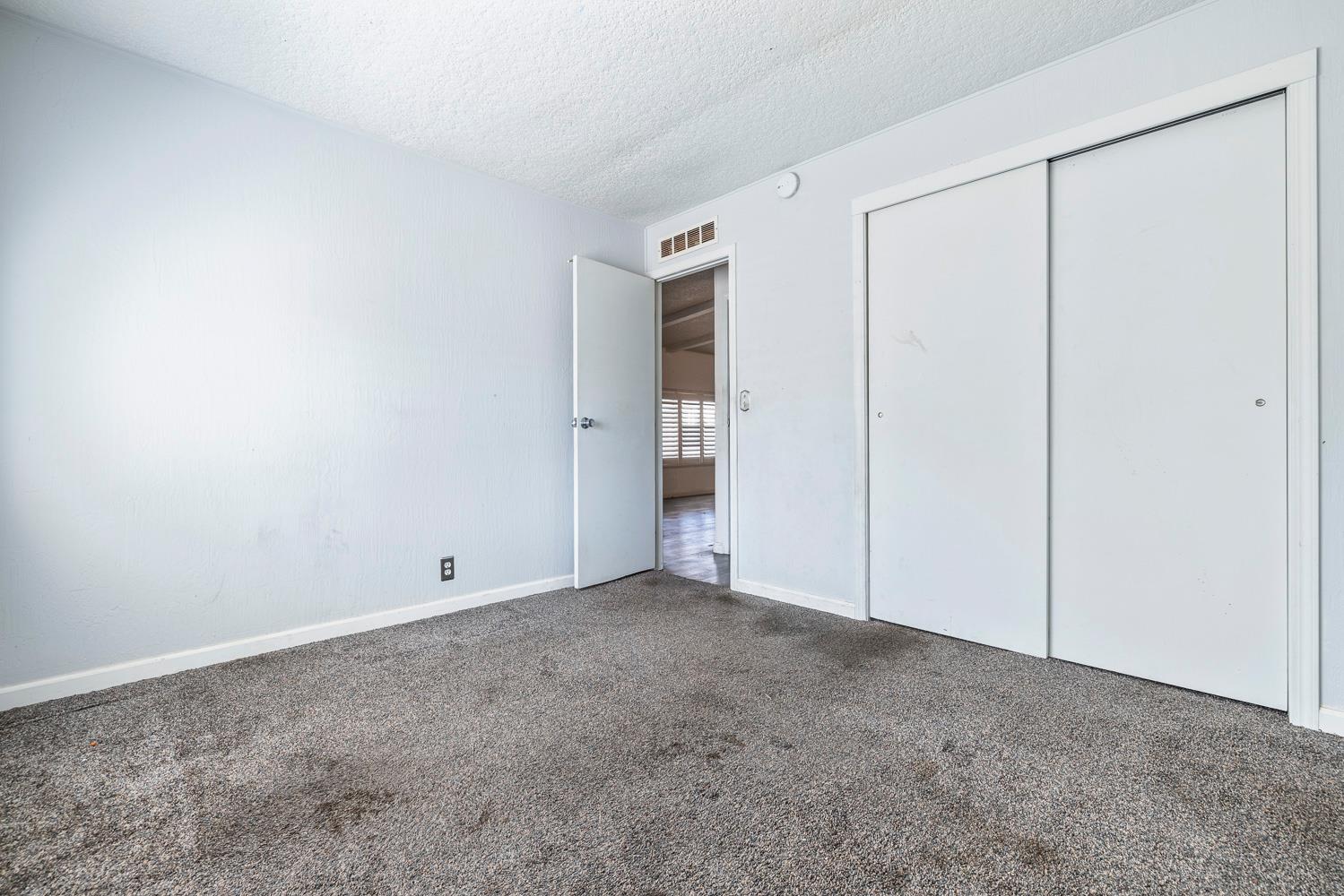 2706 W Ashlan Ave #236, Fresno, CA 93705