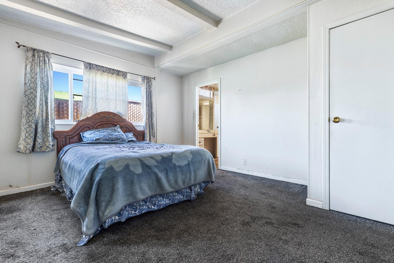 2706 W Ashlan Ave #236, Fresno, CA 93705