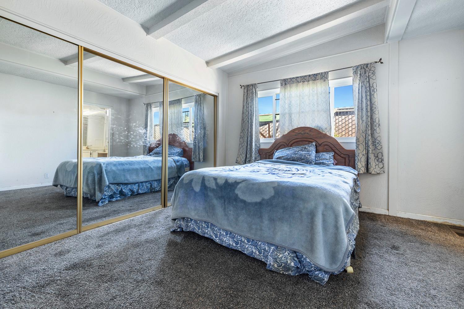 2706 W Ashlan Ave #236, Fresno, CA 93705