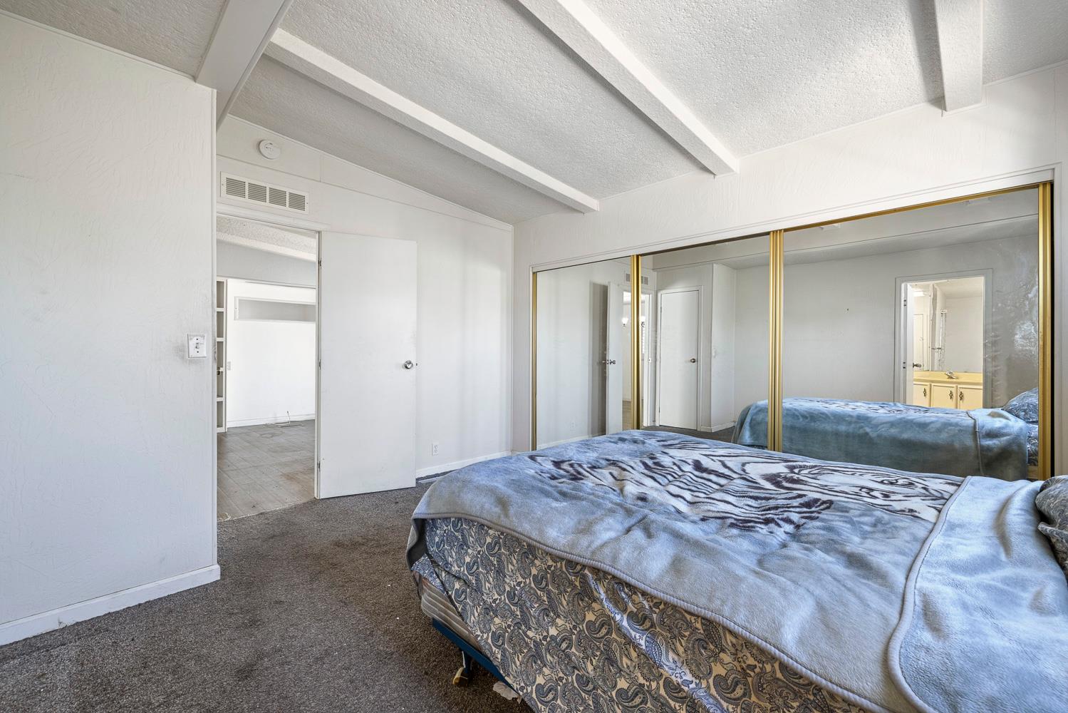 2706 W Ashlan Ave #236, Fresno, CA 93705
