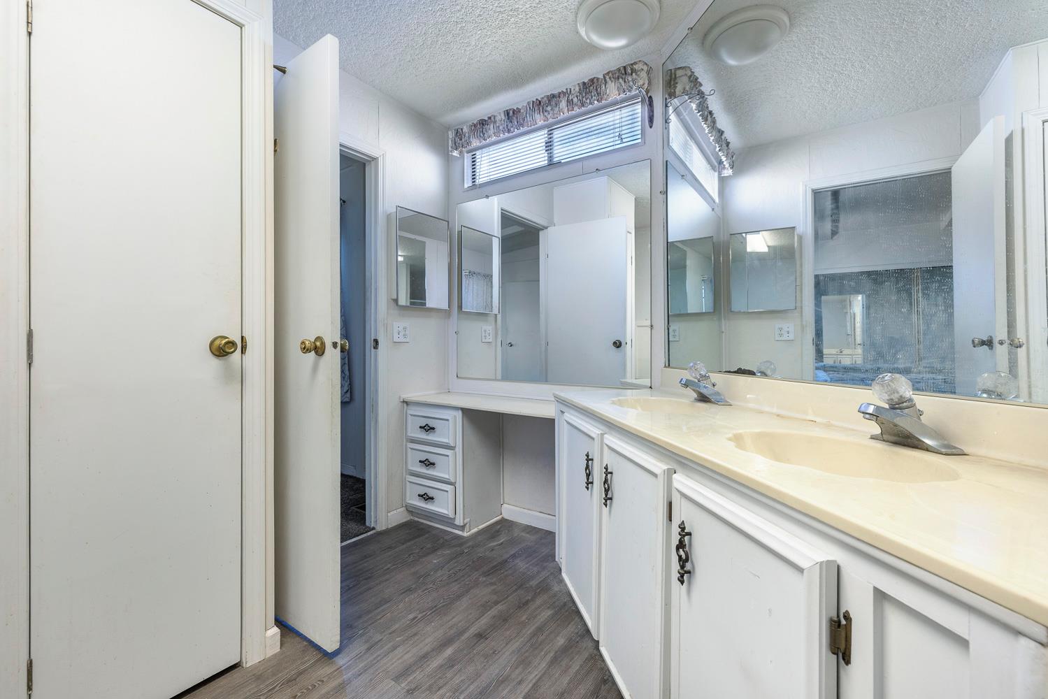 2706 W Ashlan Ave #236, Fresno, CA 93705
