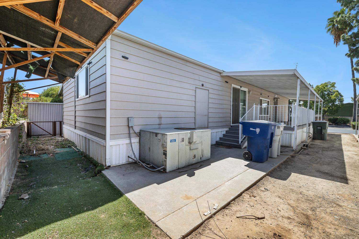2706 W Ashlan Ave #236, Fresno, CA 93705