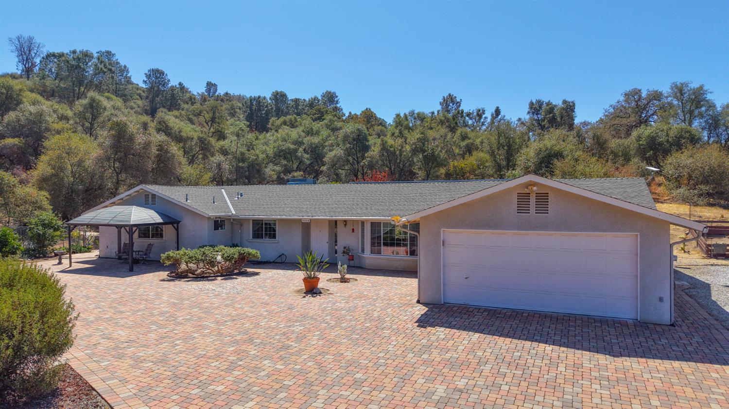 46514 Longview Ln W, Coarsegold, CA 93614