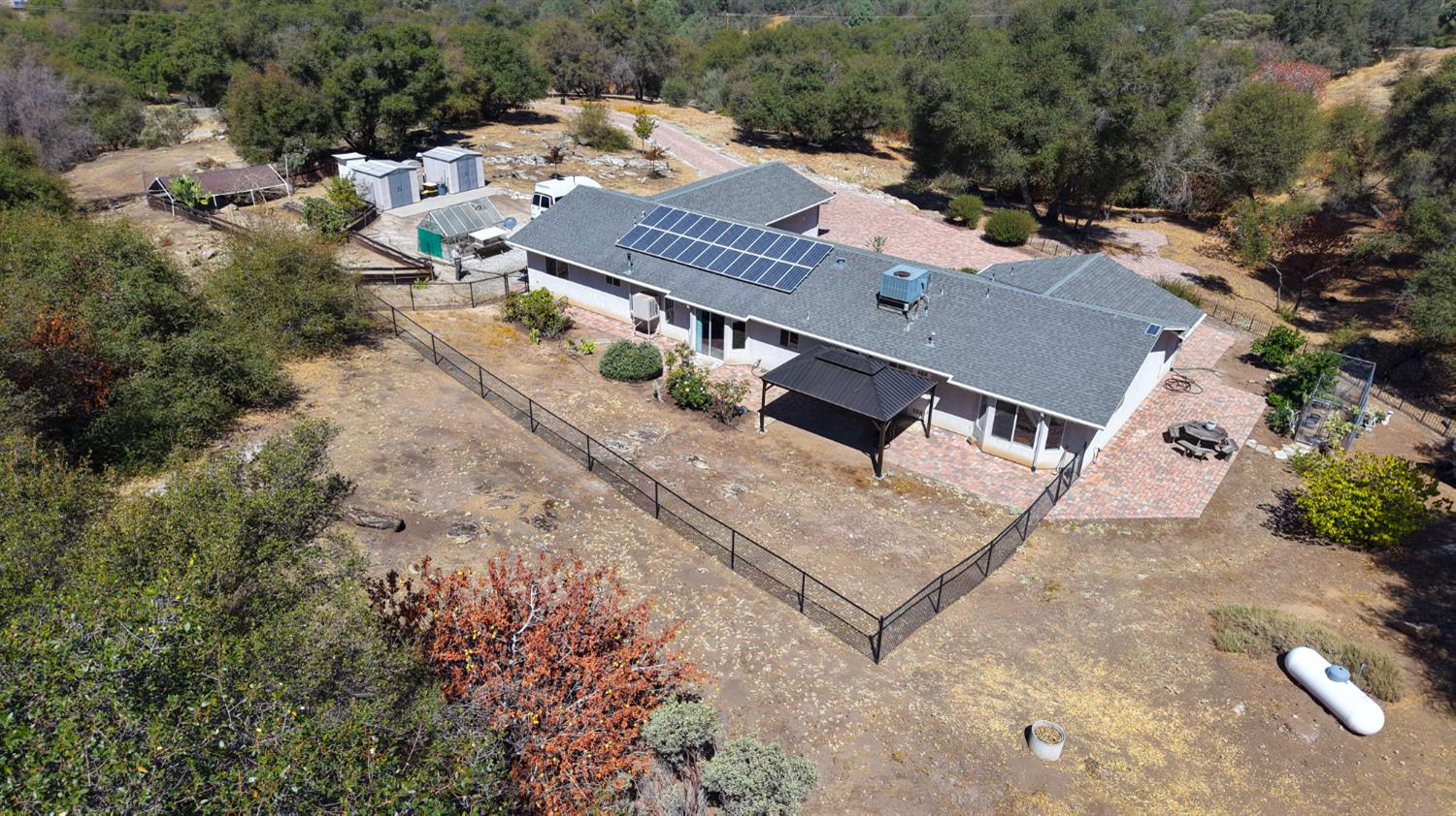 46514 Longview Ln W, Coarsegold, CA 93614