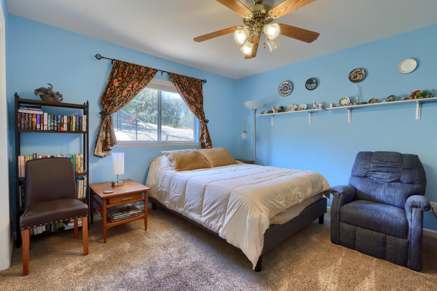 46514 Longview Ln W, Coarsegold, CA 93614