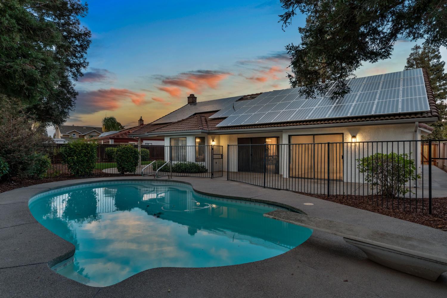 838 E. CATALINA CIRCLE, Fresno, CA 93730
