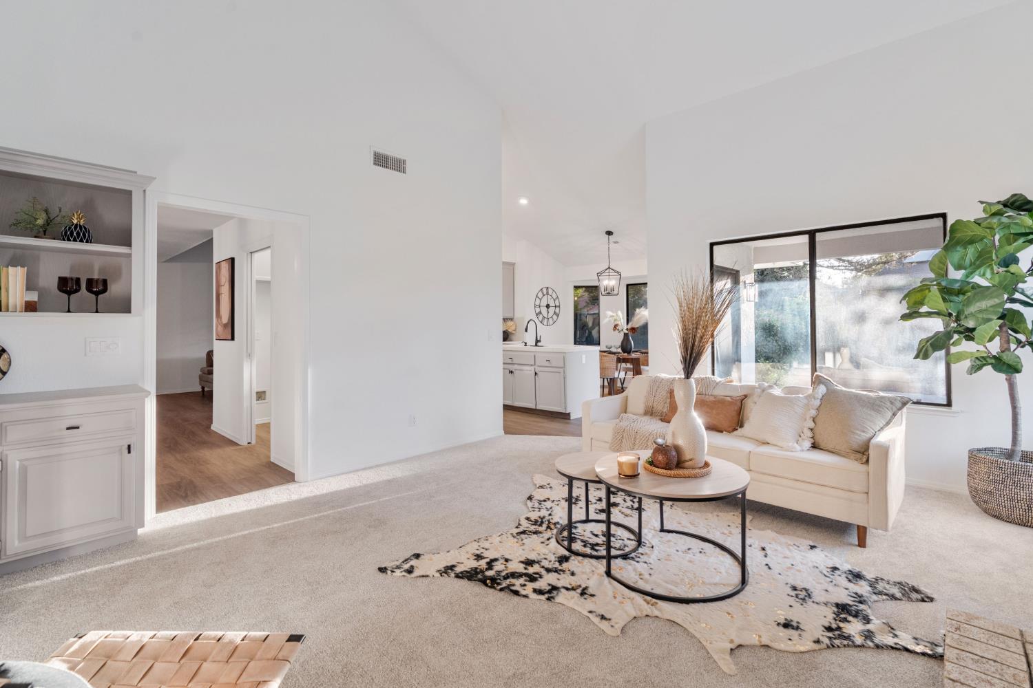 838 E. CATALINA CIRCLE, Fresno, CA 93730