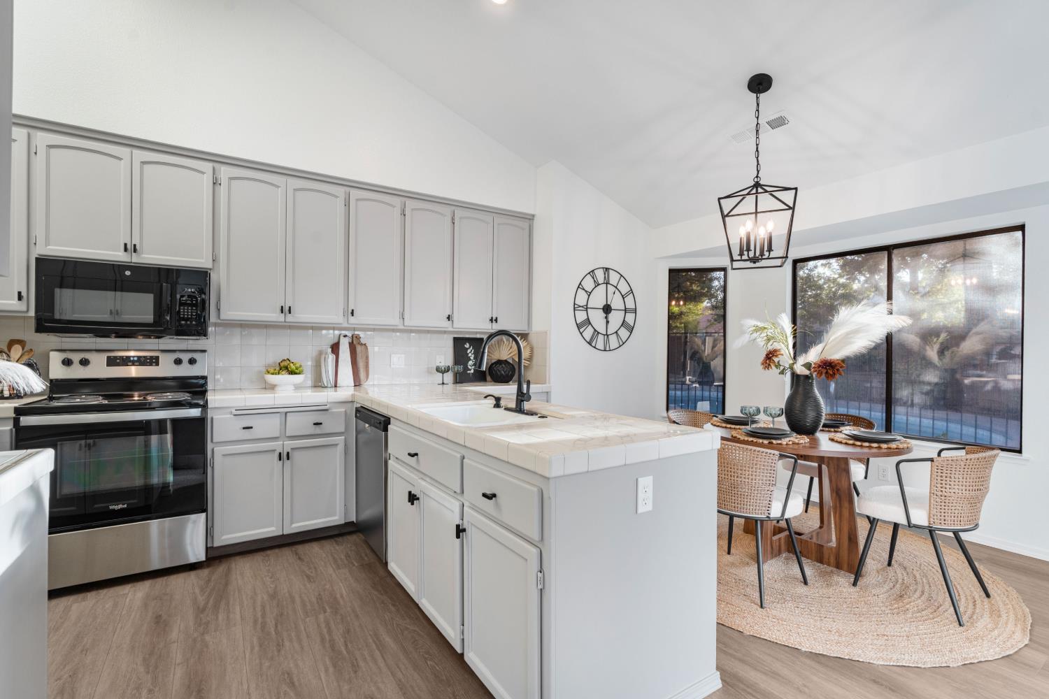 838 E. CATALINA CIRCLE, Fresno, CA 93730