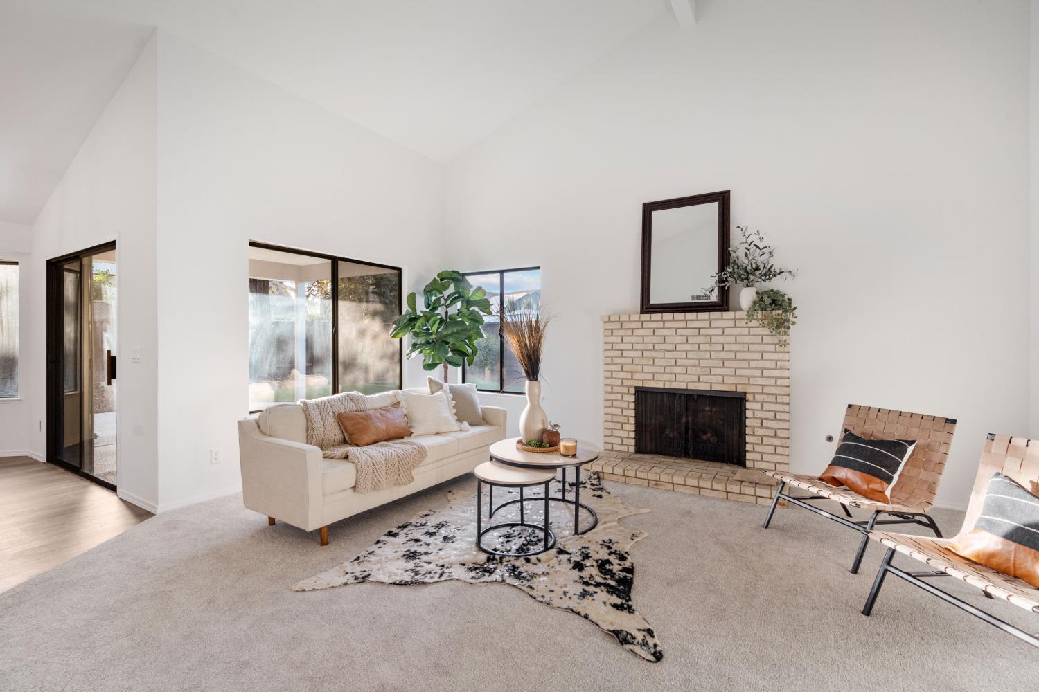 838 E. CATALINA CIRCLE, Fresno, CA 93730