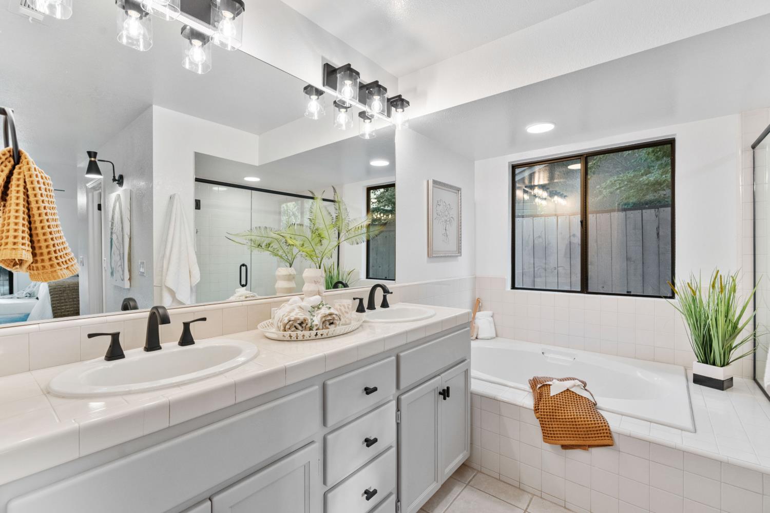 838 E. CATALINA CIRCLE, Fresno, CA 93730