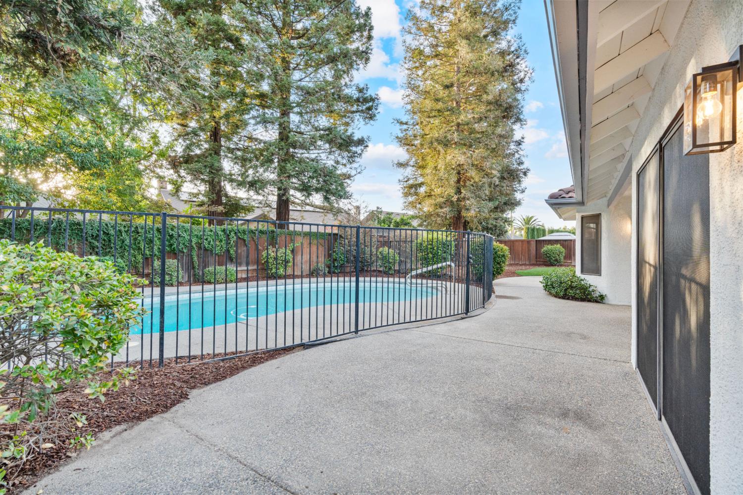 838 E. CATALINA CIRCLE, Fresno, CA 93730