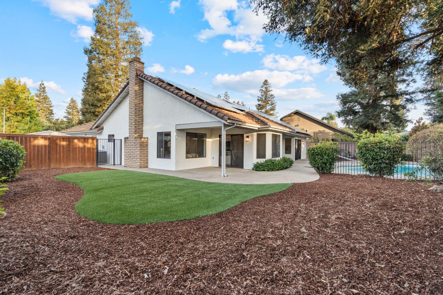 838 E. CATALINA CIRCLE, Fresno, CA 93730